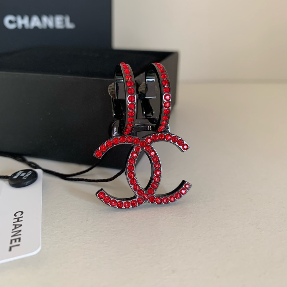 CHANEL Crystal Earring - Picture 11 of 11